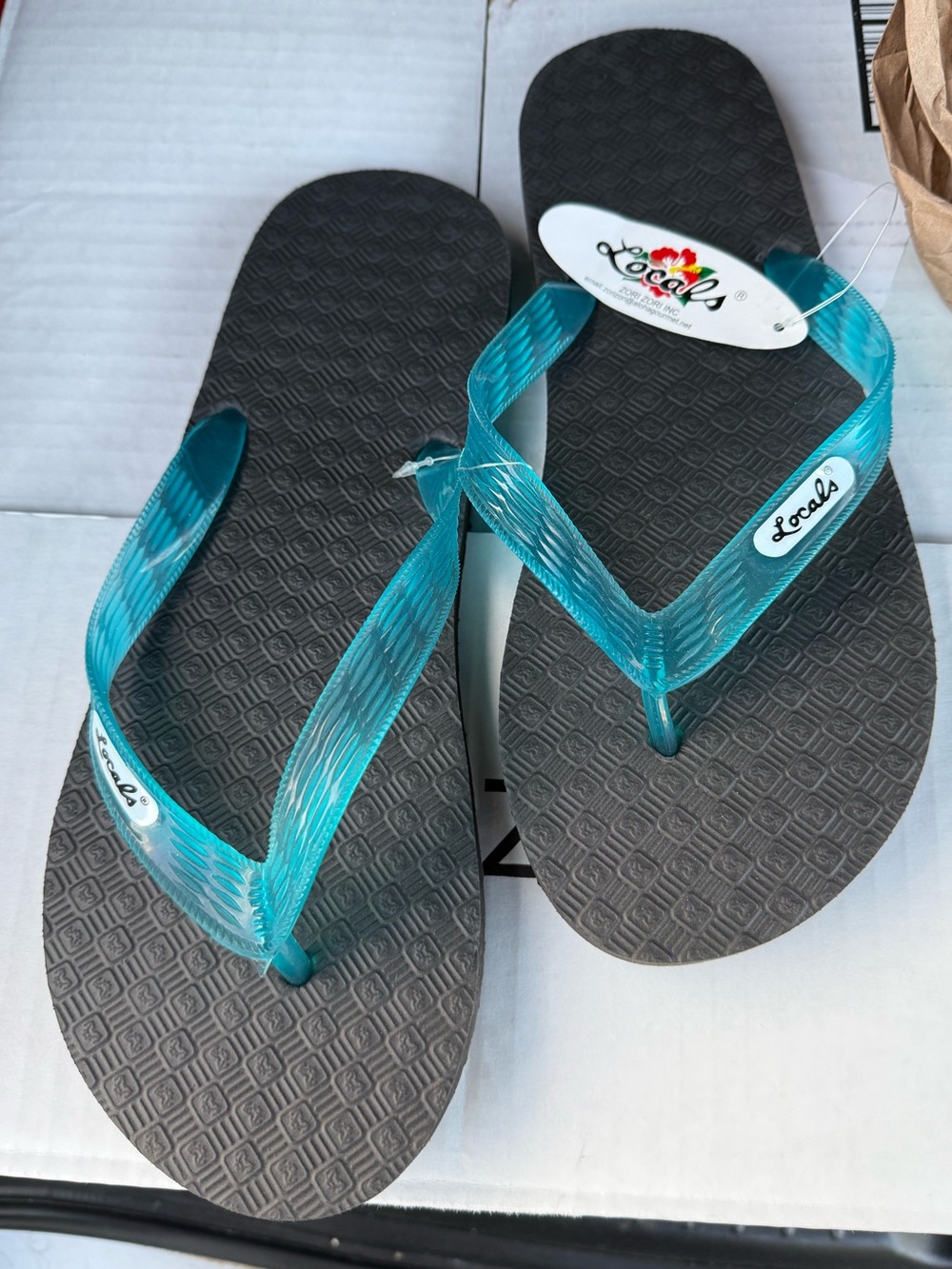 Locals slippers slippahs flip flops thongs sandals mens sz 10 / womens 11.5 NEW